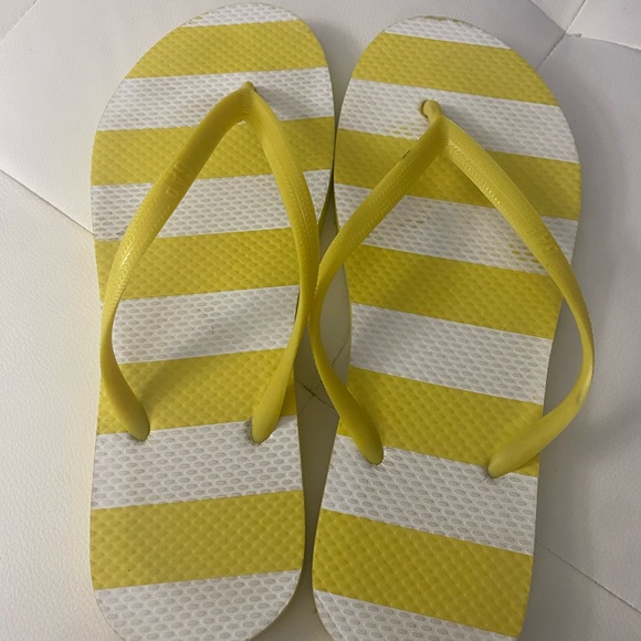 Gap Striped Flip Flops - Picture 2 of 4